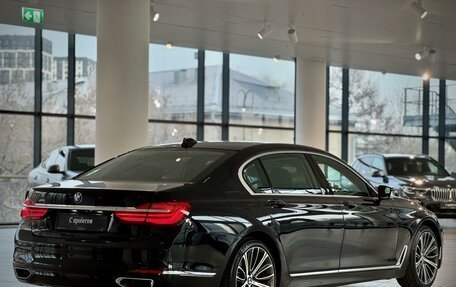 BMW 7 серия, 2017 год, 3 790 000 рублей, 3 фотография