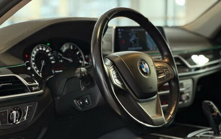 BMW 7 серия, 2017 год, 3 790 000 рублей, 11 фотография