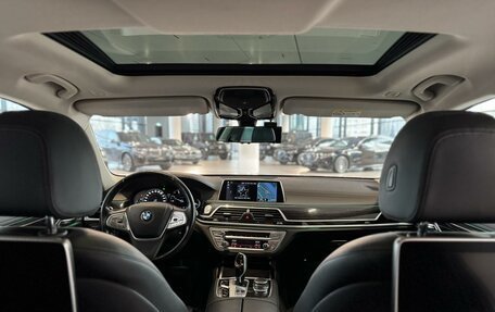 BMW 7 серия, 2017 год, 3 790 000 рублей, 17 фотография