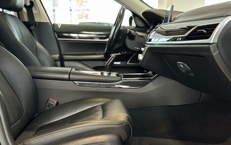 BMW 7 серия, 2017 год, 3 790 000 рублей, 20 фотография