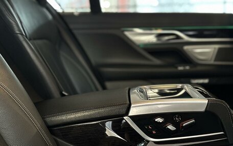 BMW 7 серия, 2017 год, 3 790 000 рублей, 24 фотография