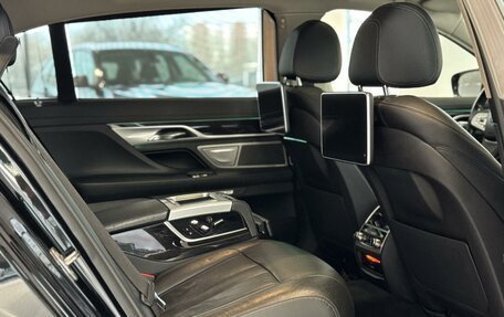 BMW 7 серия, 2017 год, 3 790 000 рублей, 23 фотография