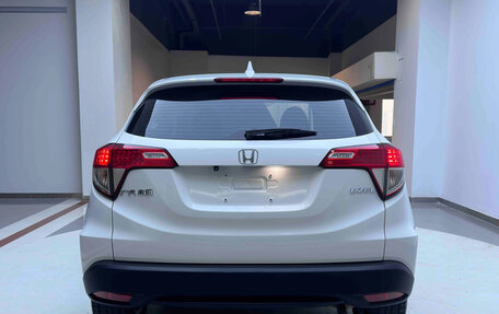 Honda Vezel, 2022 год, 1 350 040 рублей, 6 фотография