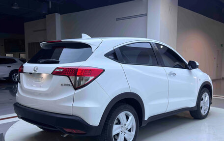 Honda Vezel, 2022 год, 1 350 040 рублей, 7 фотография