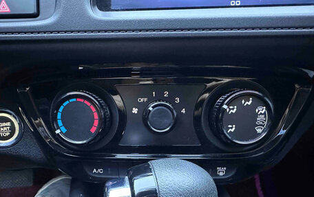 Honda Vezel, 2022 год, 1 350 040 рублей, 10 фотография