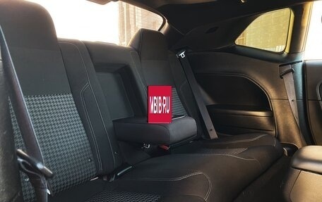 Dodge Challenger III рестайлинг 2, 2019 год, 4 250 000 рублей, 13 фотография