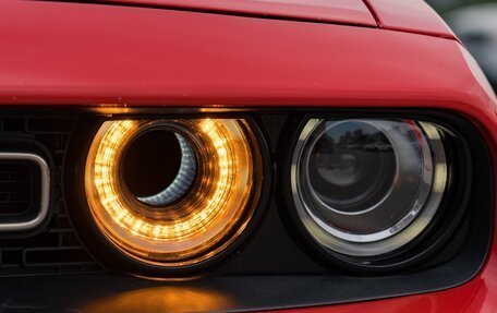 Dodge Challenger III рестайлинг 2, 2019 год, 4 250 000 рублей, 22 фотография