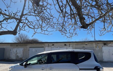 Toyota Sienta II, 2021 год, 1 700 000 рублей, 3 фотография