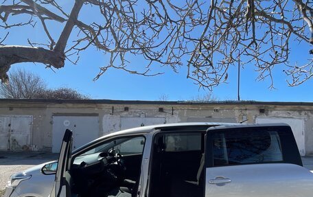 Toyota Sienta II, 2021 год, 1 700 000 рублей, 7 фотография