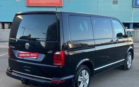 Volkswagen Multivan T6 рестайлинг, 2016 год, 3 300 000 рублей, 6 фотография