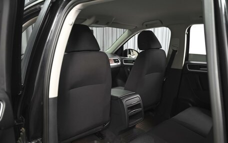 Volkswagen Touareg III, 2012 год, 1 998 000 рублей, 11 фотография