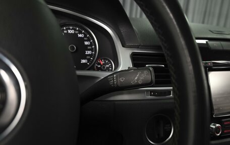 Volkswagen Touareg III, 2012 год, 1 998 000 рублей, 20 фотография