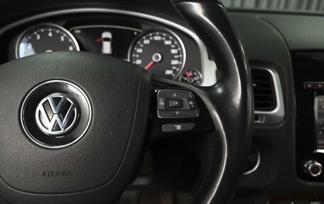 Volkswagen Touareg III, 2012 год, 1 998 000 рублей, 18 фотография