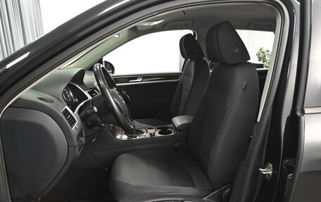 Volkswagen Touareg III, 2012 год, 1 998 000 рублей, 10 фотография