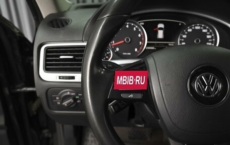 Volkswagen Touareg III, 2012 год, 1 998 000 рублей, 17 фотография