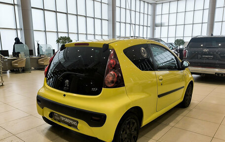 Peugeot 107 I рестайлинг, 2013 год, 499 000 рублей, 6 фотография