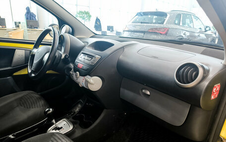 Peugeot 107 I рестайлинг, 2013 год, 499 000 рублей, 13 фотография