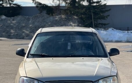 Hyundai Accent II, 2004 год, 240 000 рублей, 2 фотография