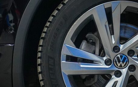 Volkswagen Tiguan II, 2021 год, 4 800 000 рублей, 14 фотография