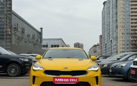 KIA Stinger I, 2018 год, 1 999 000 рублей, 2 фотография
