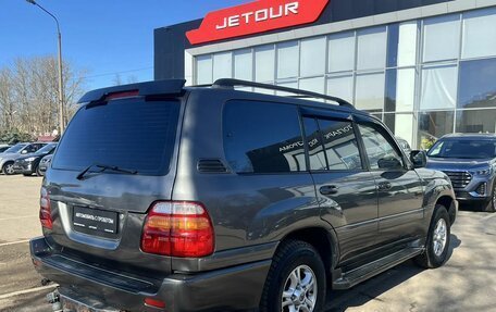 Toyota Land Cruiser 100 рестайлинг 2, 2002 год, 1 499 000 рублей, 5 фотография