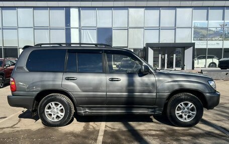 Toyota Land Cruiser 100 рестайлинг 2, 2002 год, 1 499 000 рублей, 3 фотография