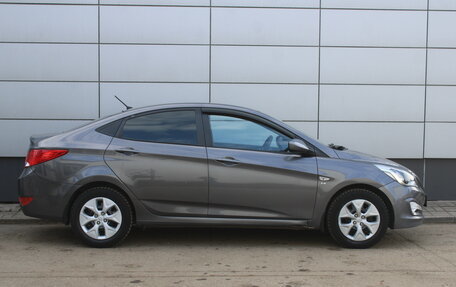 Hyundai Solaris II рестайлинг, 2015 год, 875 000 рублей, 4 фотография