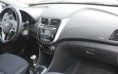 Hyundai Solaris II рестайлинг, 2015 год, 875 000 рублей, 11 фотография