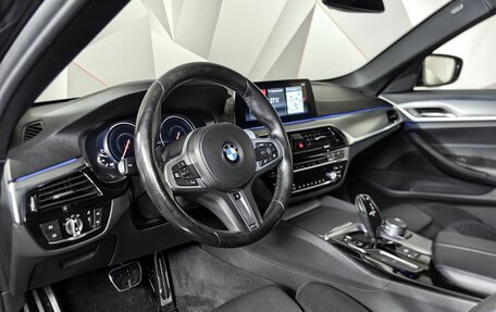 BMW 5 серия, 2018 год, 3 193 000 рублей, 12 фотография