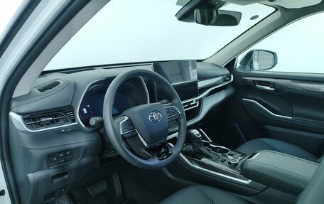 Toyota Highlander, 2025 год, 5 890 000 рублей, 9 фотография