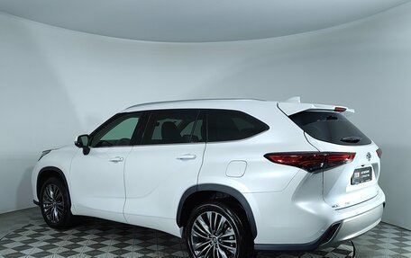 Toyota Highlander, 2025 год, 5 890 000 рублей, 8 фотография