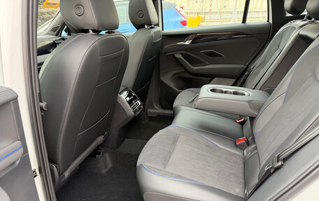 Volkswagen Tiguan, 2025 год, 4 990 000 рублей, 4 фотография