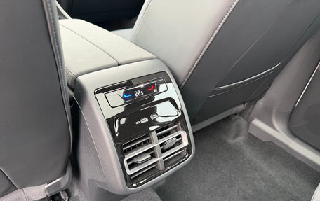 Volkswagen Tiguan, 2025 год, 4 990 000 рублей, 5 фотография