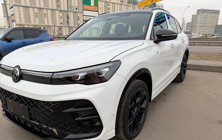 Volkswagen Tiguan, 2025 год, 4 990 000 рублей, 18 фотография