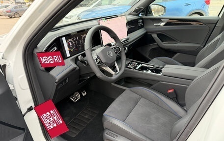 Volkswagen Tiguan, 2025 год, 4 990 000 рублей, 13 фотография