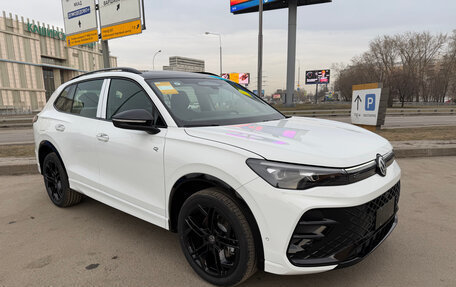 Volkswagen Tiguan, 2025 год, 4 990 000 рублей, 26 фотография
