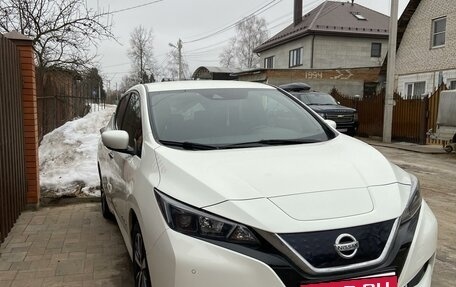 Nissan Leaf II, 2018 год, 2 150 000 рублей, 19 фотография