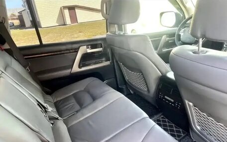 Toyota Land Cruiser 200, 2007 год, 3 300 000 рублей, 7 фотография