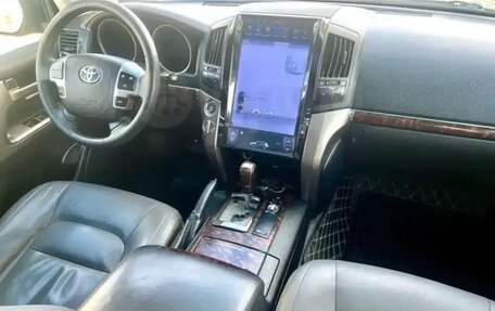 Toyota Land Cruiser 200, 2007 год, 3 300 000 рублей, 8 фотография