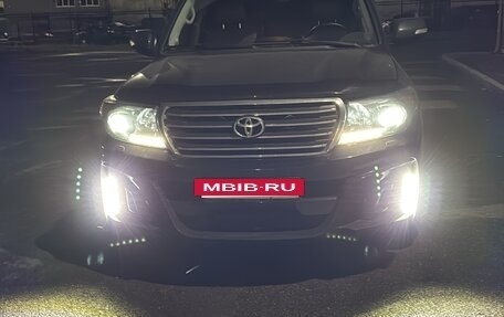 Toyota Land Cruiser 200, 2007 год, 3 300 000 рублей, 20 фотография