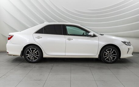 Toyota Camry, 2017 год, 2 428 000 рублей, 8 фотография