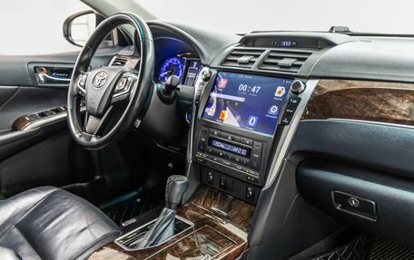 Toyota Camry, 2017 год, 2 428 000 рублей, 34 фотография