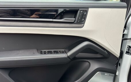 Porsche Cayenne III, 2025 год, 18 490 000 рублей, 9 фотография