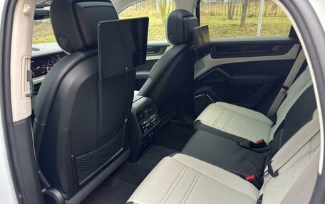 Porsche Cayenne III, 2025 год, 18 490 000 рублей, 18 фотография