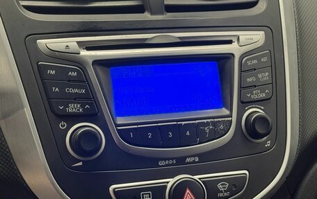 Hyundai Solaris II рестайлинг, 2012 год, 599 000 рублей, 20 фотография