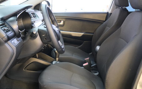 KIA Rio III рестайлинг, 2013 год, 889 000 рублей, 7 фотография