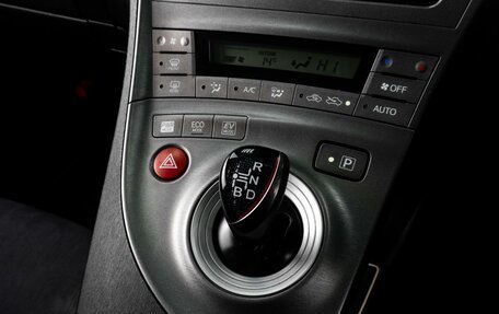 Toyota Prius, 2013 год, 1 449 000 рублей, 17 фотография