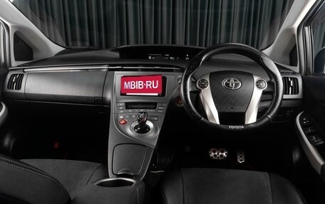 Toyota Prius, 2013 год, 1 449 000 рублей, 6 фотография