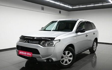 Mitsubishi Outlander III рестайлинг 3, 2012 год, 1 345 000 рублей, 1 фотография