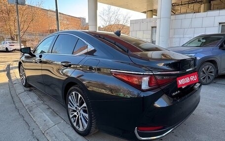Lexus ES VII, 2021 год, 4 100 000 рублей, 6 фотография